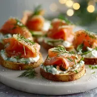 Canap&eacute; F&aacute;cil con Salm&oacute;n y Centeno