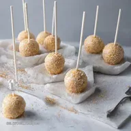 Tarta y Cake Pops Fiesta de Cumplea&ntilde;os Casera